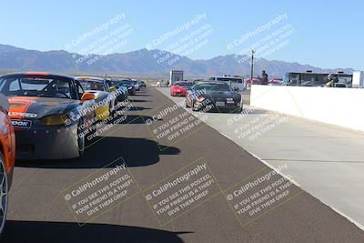 media/Nov-19-2022-Speed Ventures (Sat) [[eb5c8f9508]]/Around the Pits/Pre Grid Race Group/